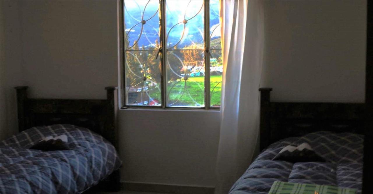Hostal Casa Lantana Суеска Екстер'єр фото