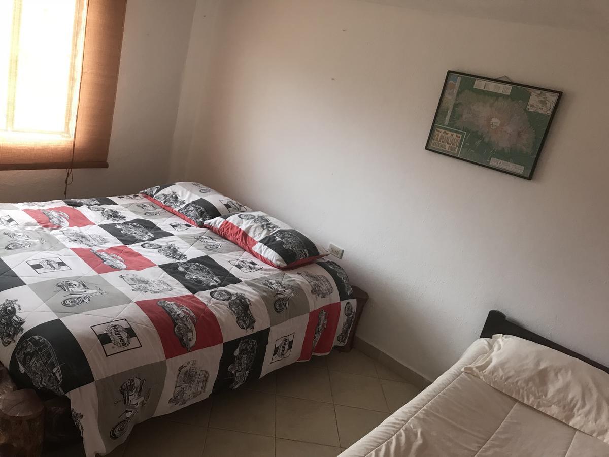Hostal Casa Lantana Суеска Екстер'єр фото